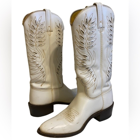 Acme Vintage 60’s women’s white cowboy boots with gold inlay and trim size 6.5 C - Picture 6 of 7